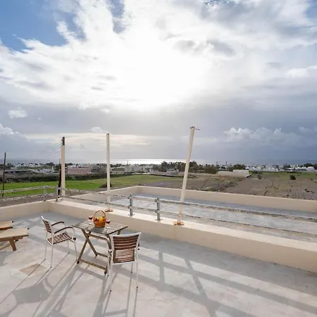 Kapeli Suites Andriana * Emporio (Santorini)