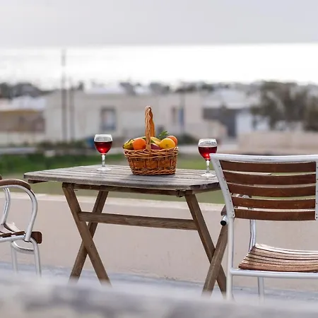 Kapeli Suites Andriana * Emporio (Santorini)